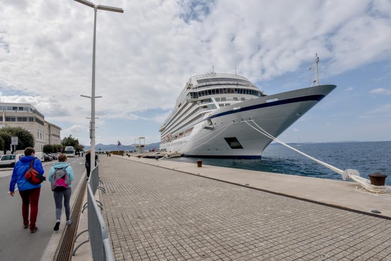 Kruzer Viking Sea na Veliku subotu u Zadar uplovio s oko tisuću turista. Foto: Dino Stanin/PIXSELL Kruzer Viking Sea na Veliku subotu u Zadar uplovio s oko tisuću turista. Foto: Dino Stanin/PIXSELL