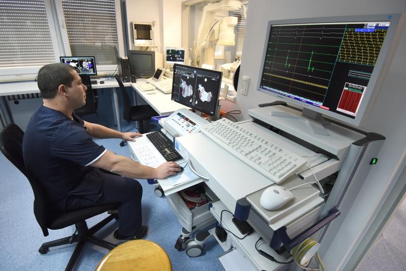 U Općoj bolnici Zadar svečano otvorena nova angio sala donacija dr. Freidoona Ghazija. Foto: Dino Stanin/PIXSELL U Općoj bolnici Zadar svečano otvorena nova angio sala donacija dr. Freidoona Ghazija. Foto: Dino Stanin/PIXSELL