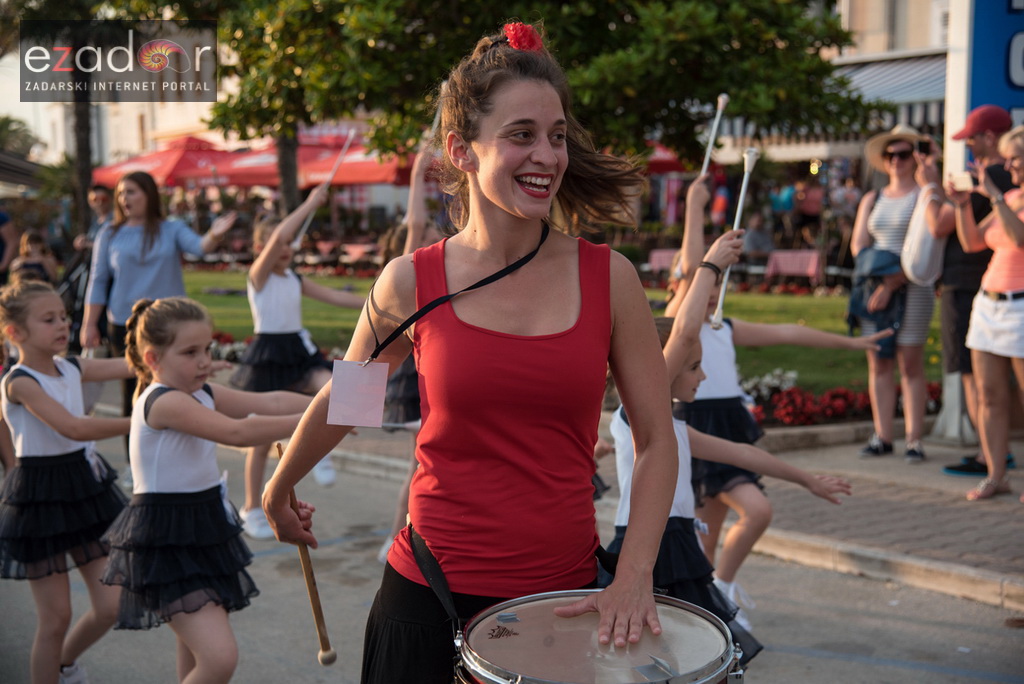 Otvoren 12. biogradski Gastro stol Otvoren 12. biogradski Gastro stol