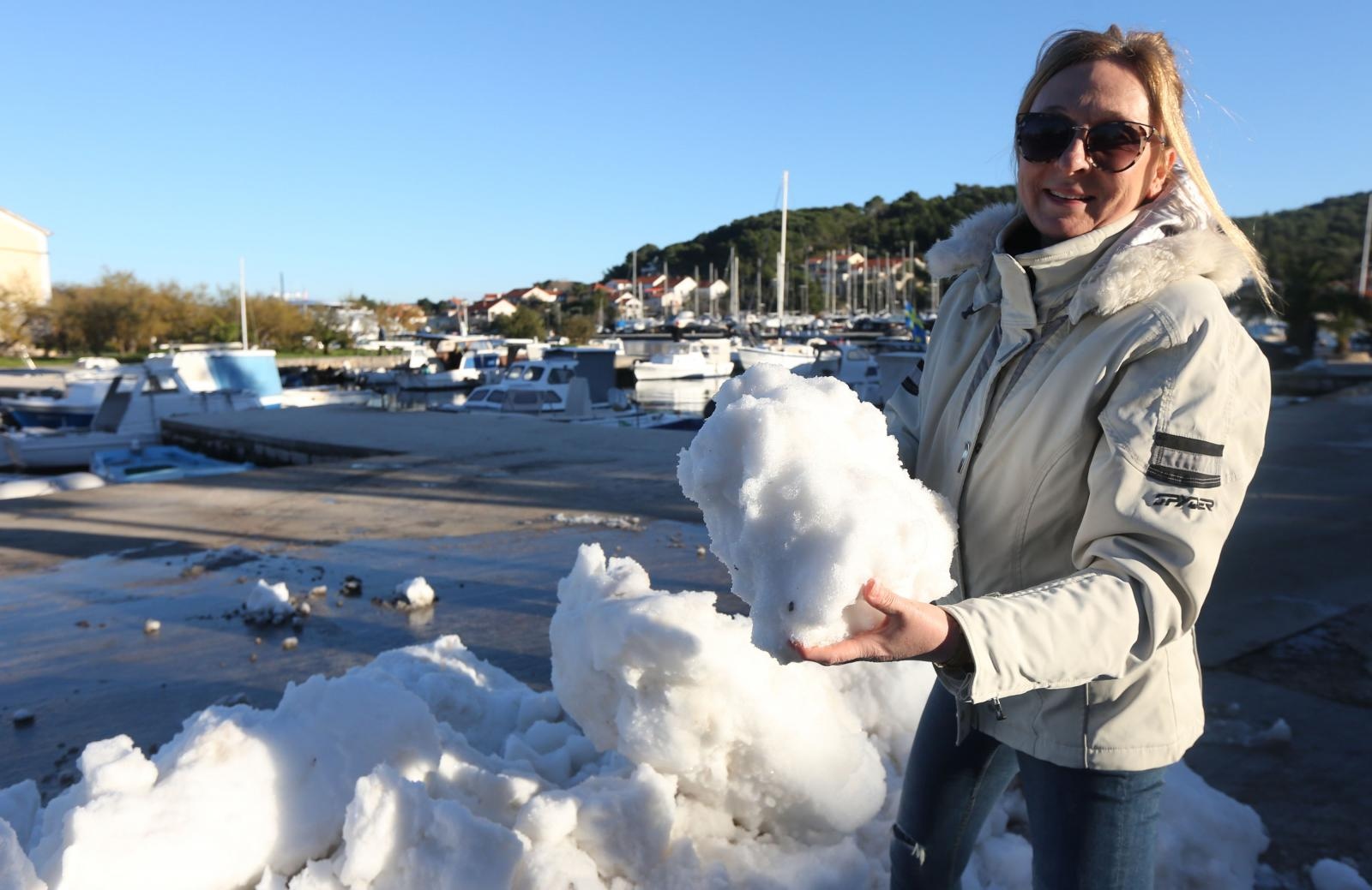 Skijaški spektakl u Velom Ižu: Pripreme za utrku “Iška kraljica”