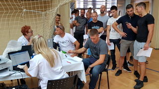 U organizaciji sekcije HZSN Zadar u dvorani 1 SC Višnjik održana je akcija dobrovoljnog darivanja krvi na kojoj je prikupljeno 25 doza tekućine koja život znači. Foto: Mladen Malik