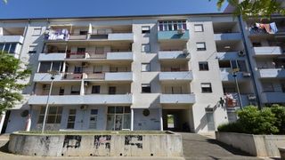 Zadar: Zgrada u kojoj je policija sinoć pronašla beživotno tijelo 49-godišnje žene, Photo: Dino Stanin/PIXSELL Zadar: Zgrada u kojoj je policija sinoć pronašla beživotno tijelo 49-godišnje žene, Photo: Dino Stanin/PIXSELL