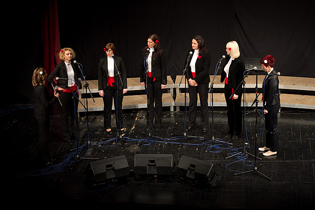 HNK Zadar: “Ljubi s ljubavlju”, foto: Leo Banić HNK Zadar: “Ljubi s ljubavlju”, foto: Leo Banić