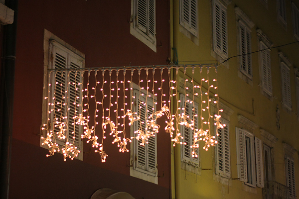 Božićni ukrasi u Zadru Božićni ukrasi u Zadru