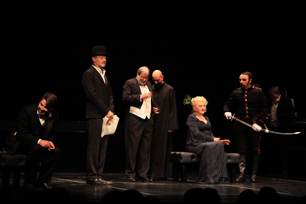 Gospoda Glembajevi u HNK Zadar, foto: Iva Perinčić Gospoda Glembajevi u HNK Zadar, foto: Iva Perinčić