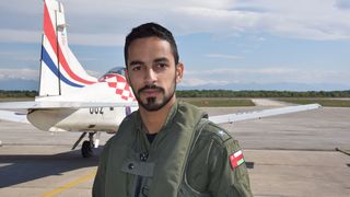 Prvi samostalni letovi omanskih pilota Prvi samostalni letovi omanskih pilota