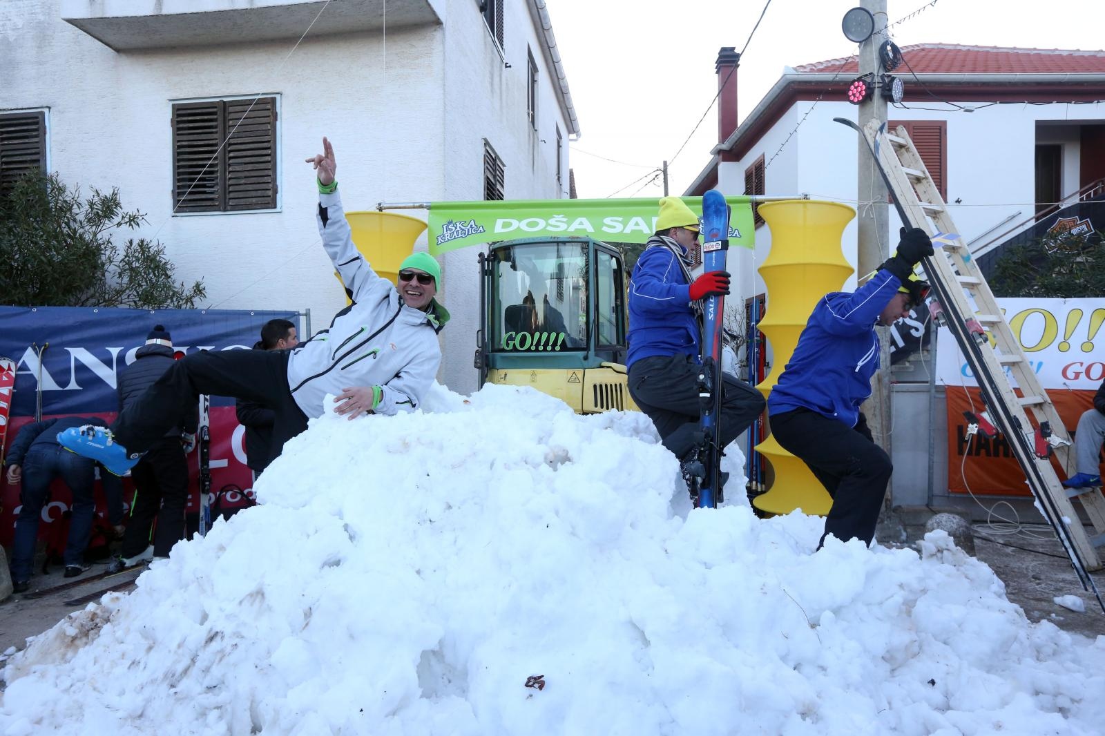 Skijaški spektakl u Velom Ižu: Pripreme za utrku “Iška kraljica”
