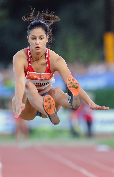 Zagreb, 130911.
IAAF World Challenge Zagreb 2011, 
61. memorijal Borisa Hanzekovica na atletskom stadionu Mladost na Savi.
Na slici: Gagic Mirjana.
Foto: Srdjan Vrancic / CROPIX