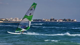 Surferi i kiteri došli na svoje pred neveru