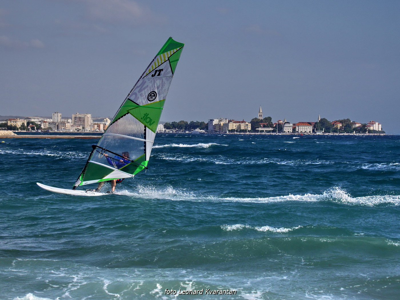 Surferi i kiteri došli na svoje pred neveru
