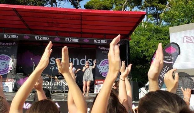 Kvartoteka, plaža Kolovare, Soundset Centar radio