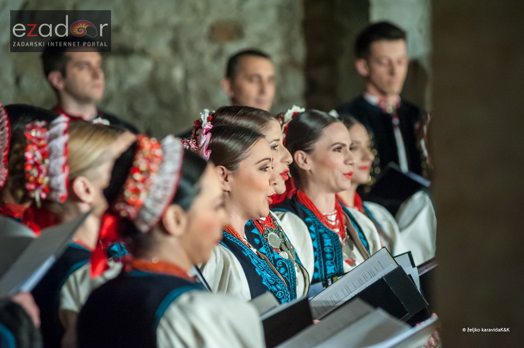 Adventski koncert ansambla Lado u prepunoj u crkvi sv. Nikole Adventski koncert ansambla Lado u prepunoj u crkvi sv. Nikole