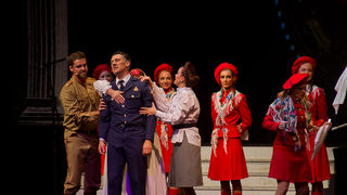 Mjuzikl “Jalta, Jalta” na Višnjiku, foto: Darko Belančić Mjuzikl “Jalta, Jalta” na Višnjiku, foto: Darko Belančić