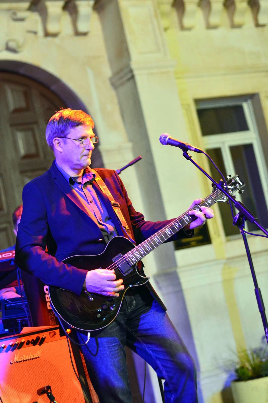 FIMBA After party na Narodnom trgu uz bend Songbusters FIMBA After party na Narodnom trgu uz bend Songbusters