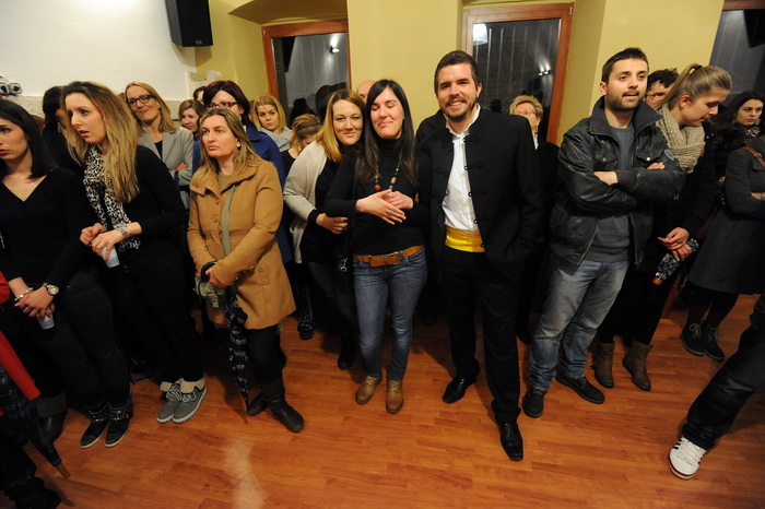 Zadar, 250313.
Nakon renovacije i prenamjene svecano je otvoren studentski klub “Bozo Lerotic”.
Na fotografiji: detalj s otvorenja.
Foto: Luka Gerlanc / CROPIX Zadar, 250313.
Nakon renovacije i prenamjene svecano je otvoren studentski klub “Bozo Lerotic”.
Na fotografiji: detalj s otvorenja.
Foto: Luka Gerlanc / CROPIX