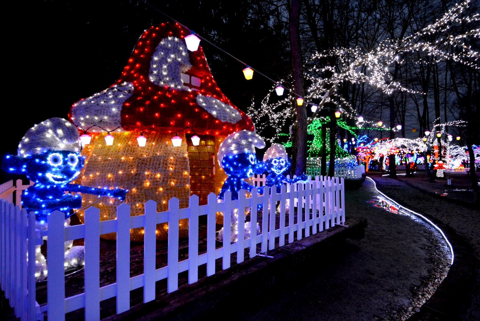 Uz 2,5 milijuna lampica zasjala ovogodišnja božićna bajka u Salajlandu Uz 2,5 milijuna lampica zasjala ovogodišnja božićna bajka u Salajlandu