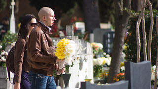 Gradsko groblje uoči blagdana Svih svetih (foto:Saša Čuka) Gradsko groblje uoči blagdana Svih svetih (foto:Saša Čuka)