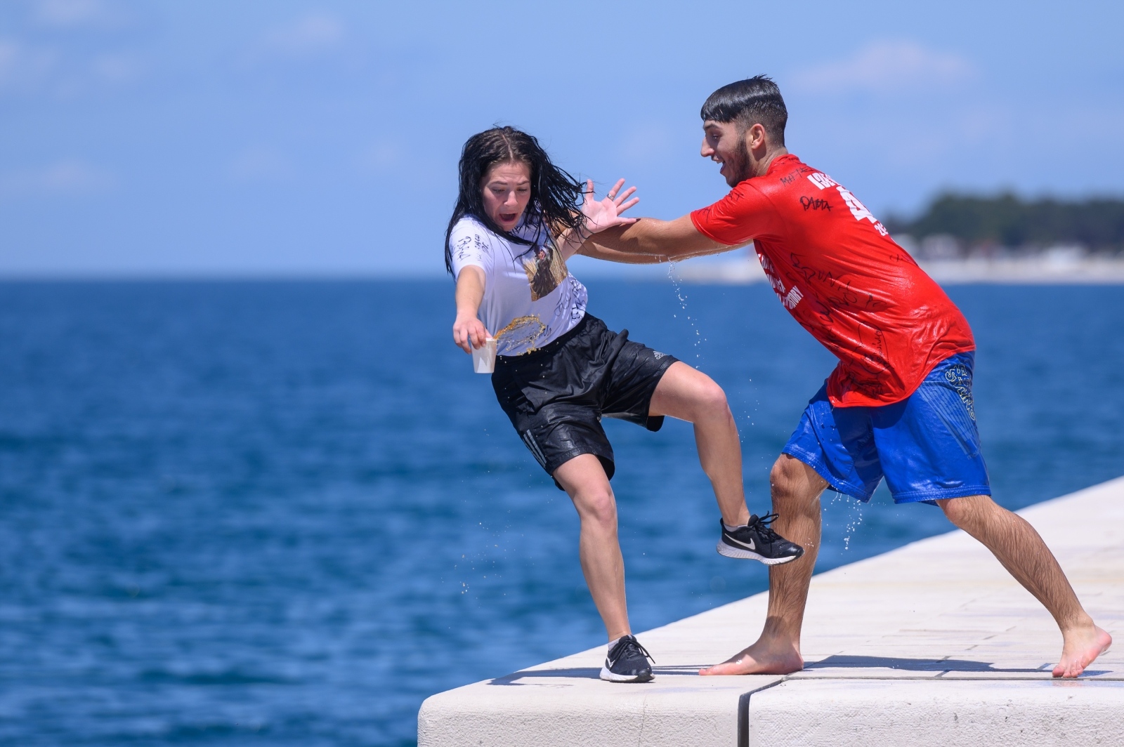 Zadarski maturanti obilježili kraj škole na rivi