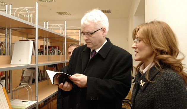 Dekanica zaposlila sina i rodbinu, a vlasti šute?! foto: pixsell.hr