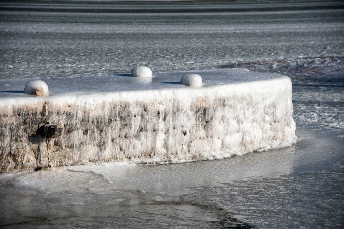 Debeli minusi i orkanska bura zaledili Vransko jezero Debeli minusi i orkanska bura zaledili Vransko jezero