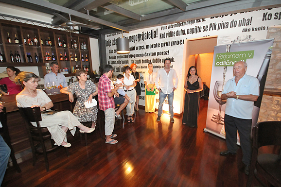 Degustacija vina mariborske vinarije Vinag u Restoran Baru Atrij Degustacija vina mariborske vinarije Vinag u Restoran Baru Atrij