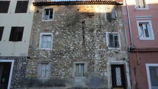 06.11.2013., Zadar – Dotrajale fasade na zgradama u centru grada. Photo: Filip Brala/PIXSELL 06.11.2013., Zadar – Dotrajale fasade na zgradama u centru grada. Photo: Filip Brala/PIXSELL