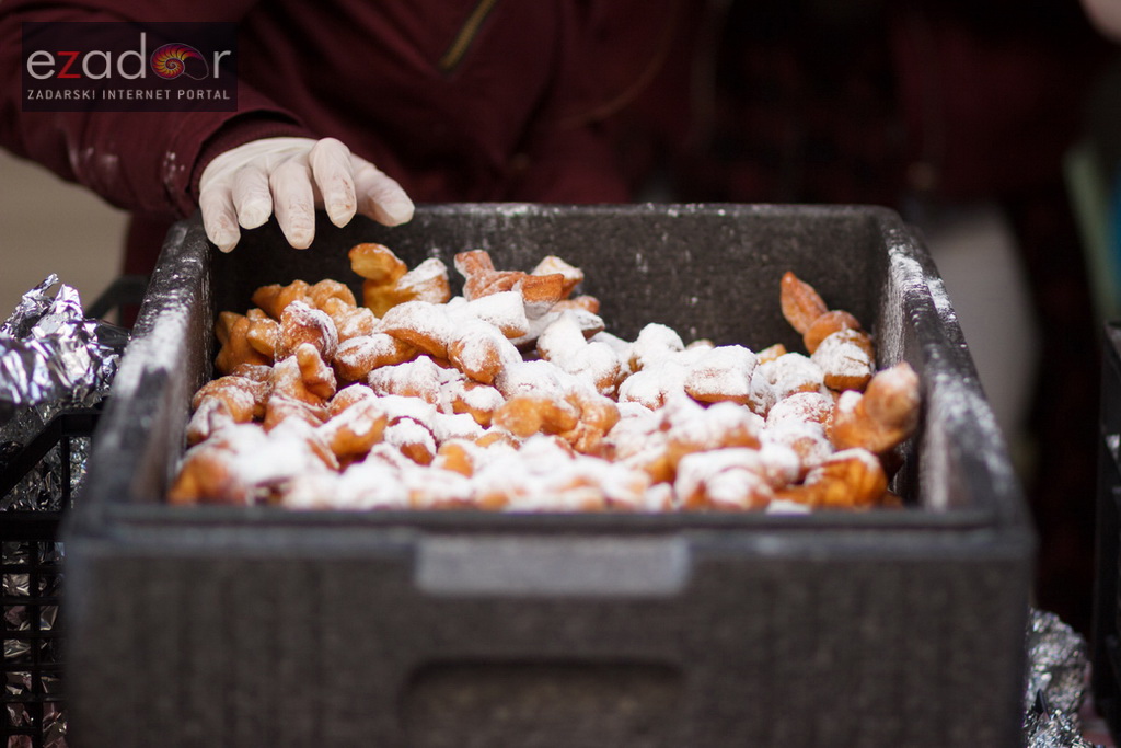 Đir po gradu, petak 24. studenog 2017. – Dan Grada Zadra, Zadarski pjat- kroštule