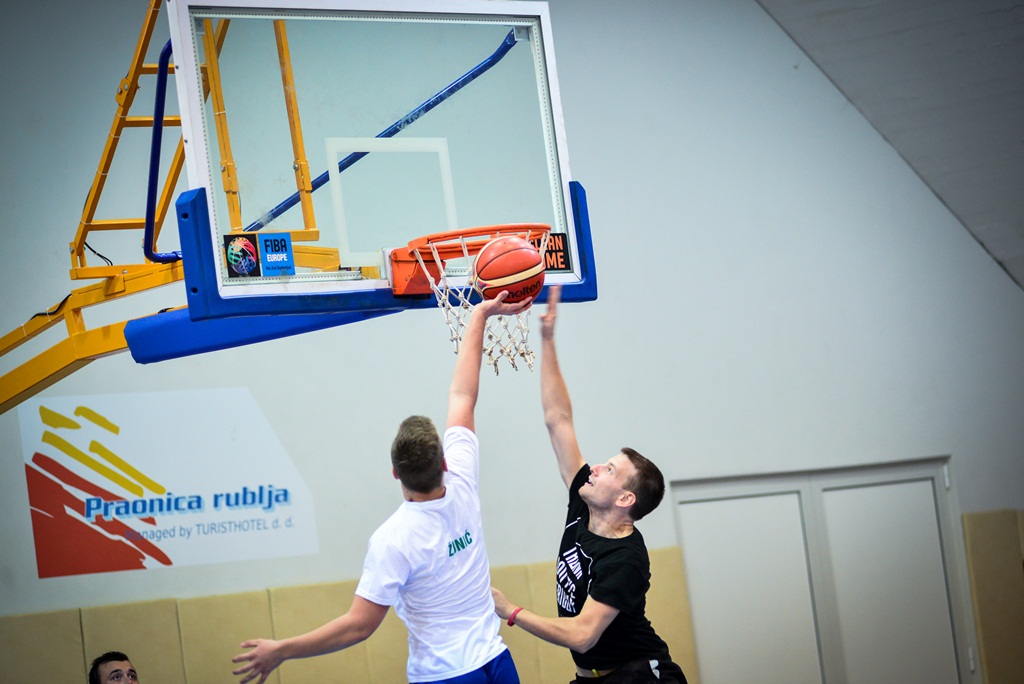 Projekt Koš za koš: Bili brig osvojio turnir i obnovu kvartovskog igrališta. Foto: Iva Perinčić Projekt Koš za koš: Bili brig osvojio turnir i obnovu kvartovskog igrališta. Foto: Iva Perinčić