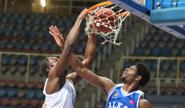Zadar sav bijes zbog jučerašnjeg poraza iskalio na Alkaru