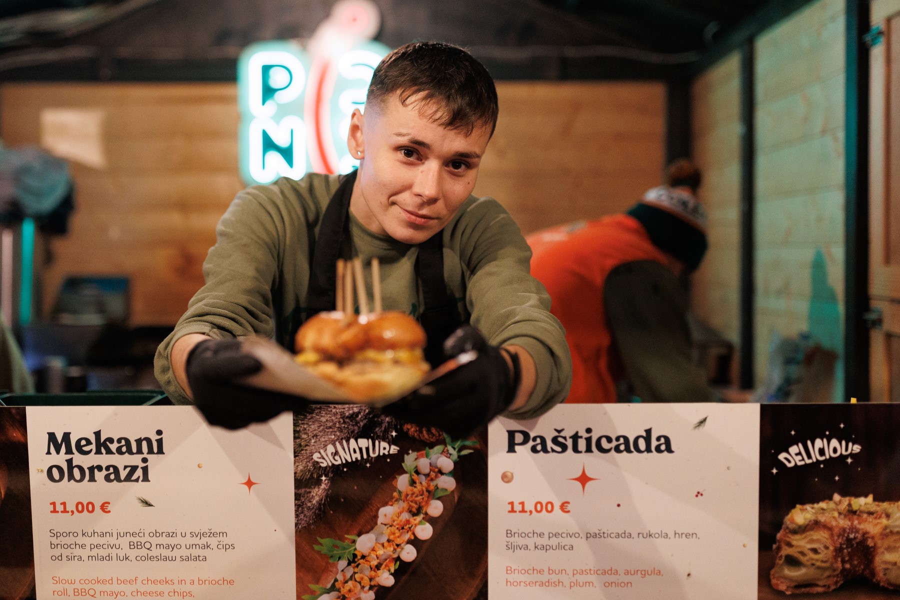 Održano tradicionalno ocjenjivanje gastro i eno ponude na Adventu u Zadru 2024. Održano tradicionalno ocjenjivanje gastro i eno ponude na Adventu u Zadru 2024.
