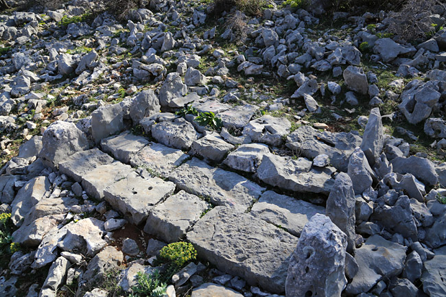 Ako ste u mogućnosti za mali izlet, posjetite Stap – veliko krško polje na Južnom Velebitu, na 960 m visine, foto: Vedran Penga