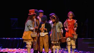 Kazališna udruga “Igrajmo se”: Predstava “Godišnja doba”