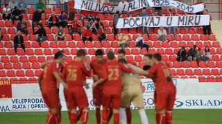 Split, 150912.
Stadion Park mladezi.
Nogometna utakmica 8. kola MAXtv 1. HNL Prve lige izmedju RNK Split i NK Zadar.
Na fotografiji: navijaci Splita transparentom su se oprostili od nedavno preminulog najdugovjecnijeg predsjednika RNK Splita Milivoja Lal Split, 150912.
Stadion Park mladezi.
Nogometna utakmica 8. kola MAXtv 1. HNL Prve lige izmedju RNK Split i NK Zadar.
Na fotografiji: navijaci Splita transparentom su se oprostili od nedavno preminulog najdugovjecnijeg predsjednika RNK Splita Milivoja Lal