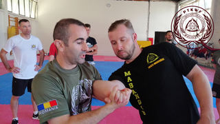 Međunarodni kamp filipinskih borilačkih vještina ”Pekiti-Tirsia Kali” Međunarodni kamp filipinskih borilačkih vještina ”Pekiti-Tirsia Kali”