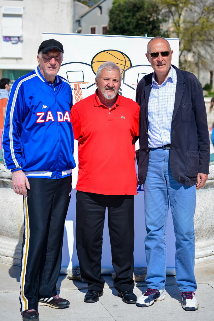 Basket na Forumu: Košarkaške legende protiv mlađih uzrasta KK Zadar Basket na Forumu: Košarkaške legende protiv mlađih uzrasta KK Zadar