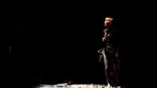 “Ana i Ona” naziv je predstave čijom je premijerom sinoć u zadarskom Kazalištu lutaka započela umjetnička revija pod nazivom “Nosi se Teatro Verrdi”.