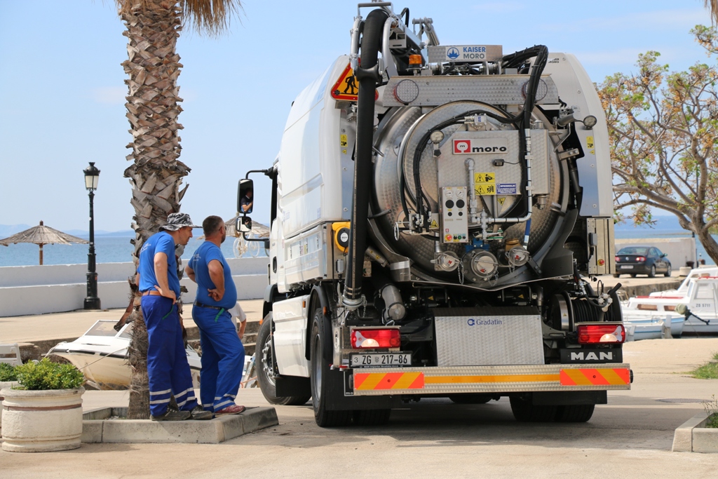 Prezentacija novog voznog parka poduzeća Čisti otok i Vodovod Vir Prezentacija novog voznog parka poduzeća Čisti otok i Vodovod Vir