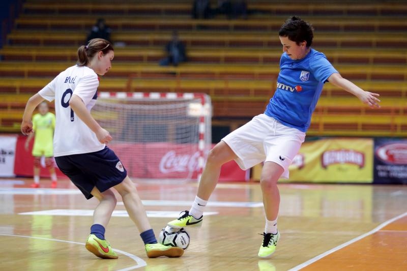 Finale Kutije šibica: ŽNK Osijek – HNTV i MNK Futsal Super chicks 4-1 Finale Kutije šibica: ŽNK Osijek – HNTV i MNK Futsal Super chicks 4-1