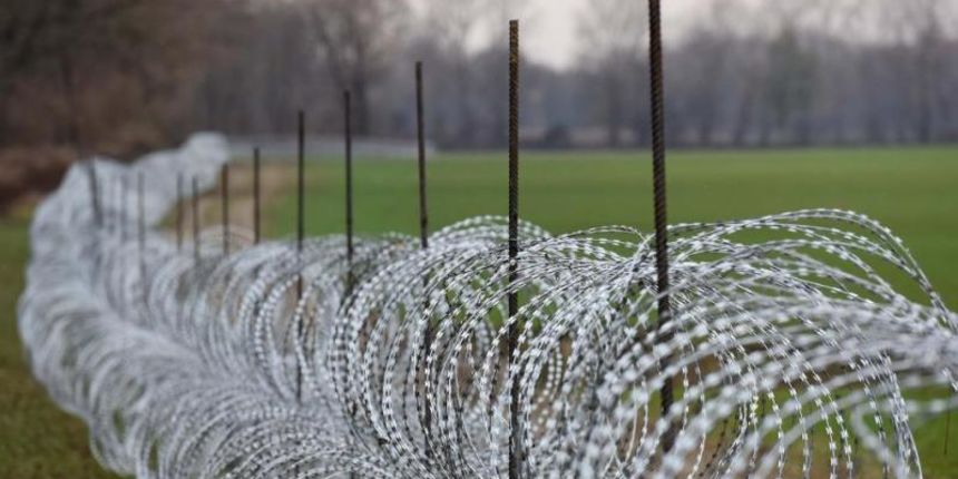 Bodljikava žica na slovensko-hrvatskoj granici, Foto: Vjeran Zganec-Rogulja/PIXSELL