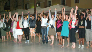 Pet Tambura na Narodnom trgu