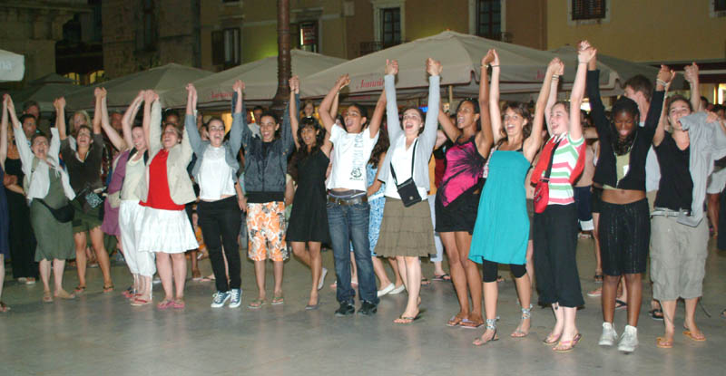 Pet Tambura na Narodnom trgu