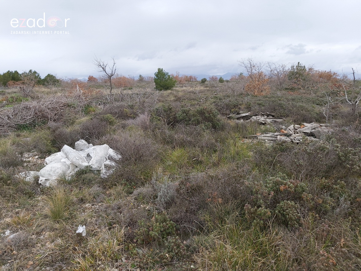 Područje izvorišta Golubinka prepuno otpada