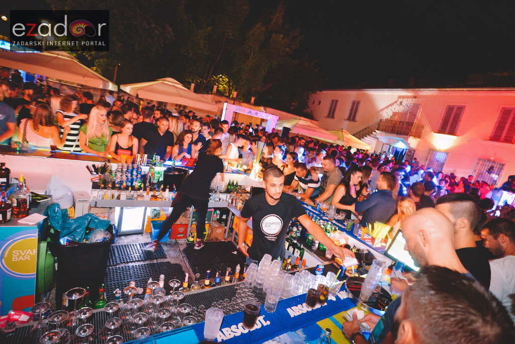 Saturday Night with DJ Dizzy @ Svarog Bar