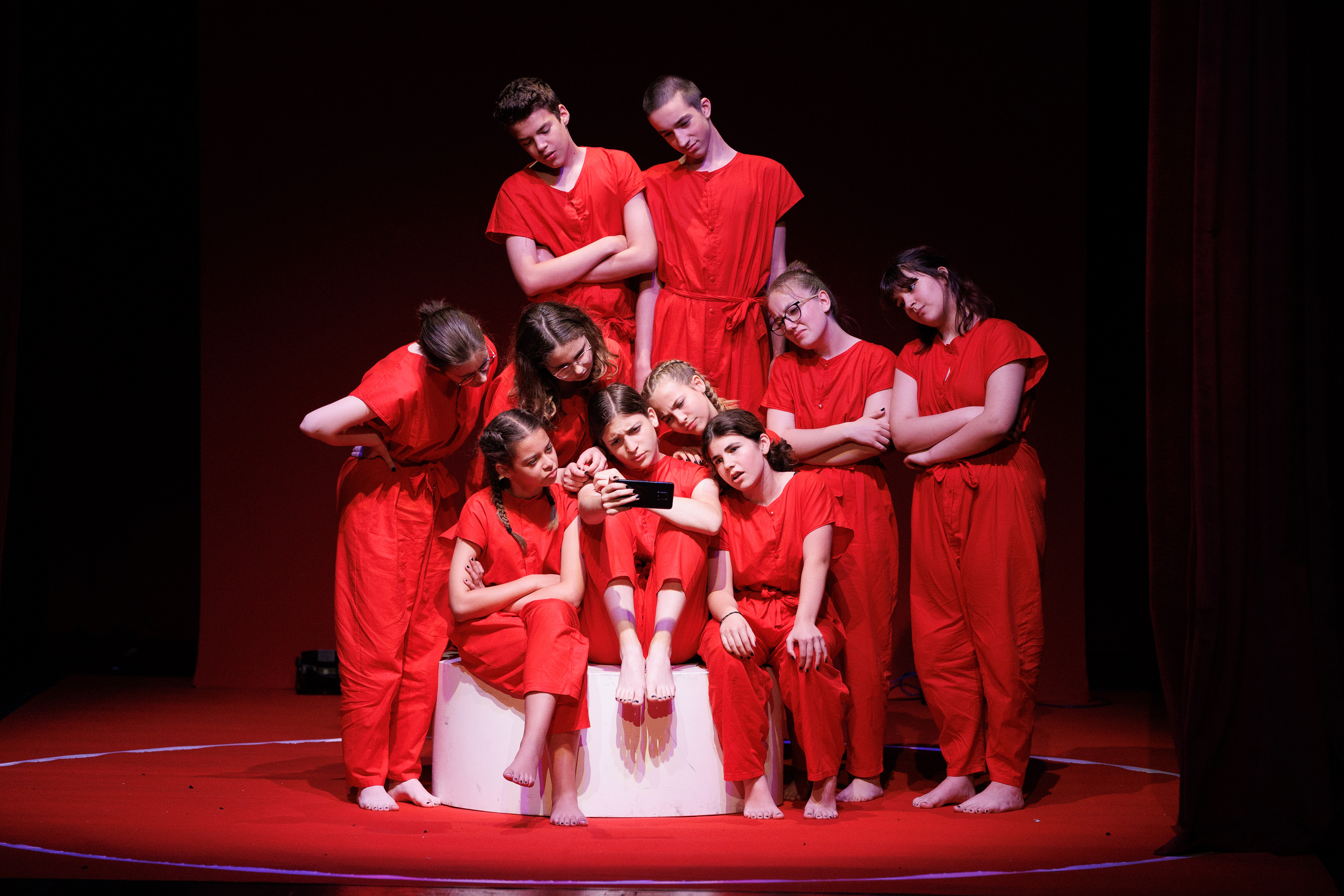 Igrajmo se: Zabranjeno mlađima od 15 strana A