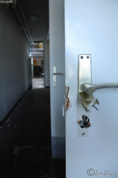 Devastirana bivša vojna baza Šepurine, Foto: Iva Idassa Devastirana bivša vojna baza Šepurine, Foto: Iva Idassa