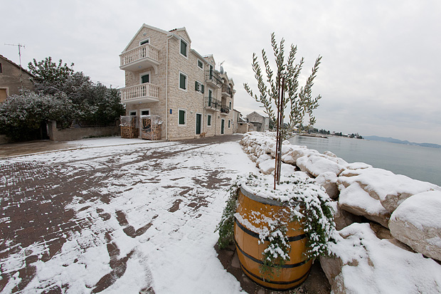 Snijeg u Bibinjama 3. veljače 2012, Foto: Leo Banić