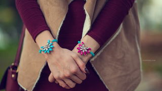 Visnja Knezevic izraduje predivne narukvice Visnja Knezevic izraduje predivne narukvice