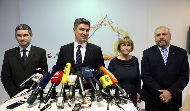 31.03.2014., Zagreb – Predsjednici stranaka Kukuriku koalicije odrzali su konferenciju za medije u sjedistu SDP-a povodom potpisivanja Sporazuma o zajednickom izlasku na izbore za Europski parlament. Zoran Milanovic, Silvano Hrelja, Boris Miletic, Vesna