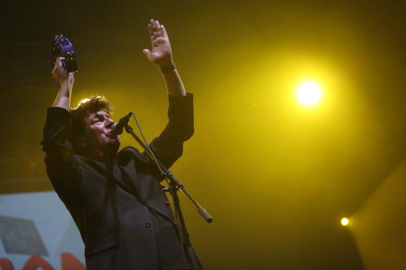 U velikoj dvorani Doma sportova, u organizaciji Udruge HUHIV povodom Svjetskog dana AIDS-a i ukazivanja na probleme AIDS-a i HIV-a, znanje, zastitu i zdravlje odrzan je 12. Pozitivan koncert. Koncert Bajaga i Instruktori. Photo: Borna Filic/PIXSELL