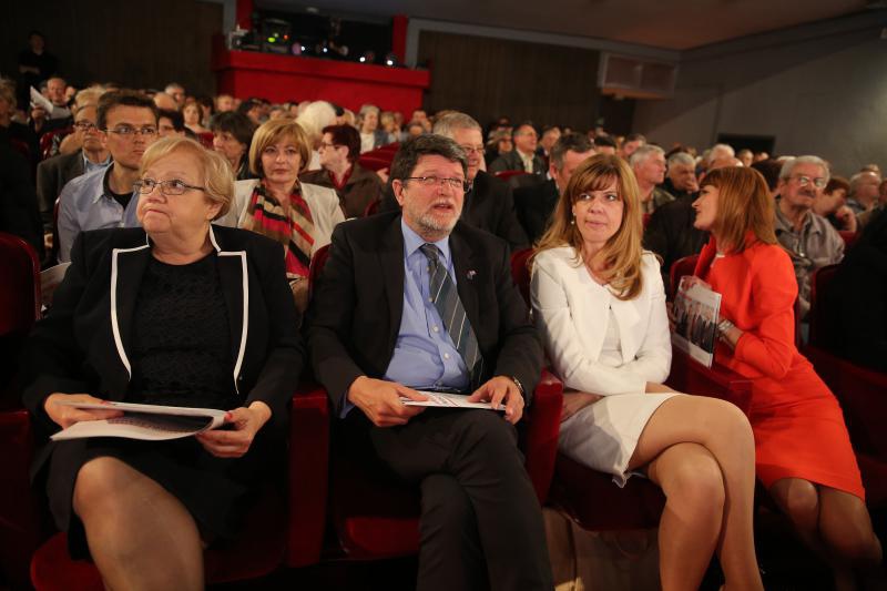U zadarskom HNK odrzan je skup Kukuriku koalicije te predstavljeni kandidati za Europski parlament. Iako je bilo najavljeno, premijer Zoran Milanovic nije prisustvovao skupu zbog krize u Slavoniji uzrokovane poplavama. Photo: Filip Brala/PIXSELL